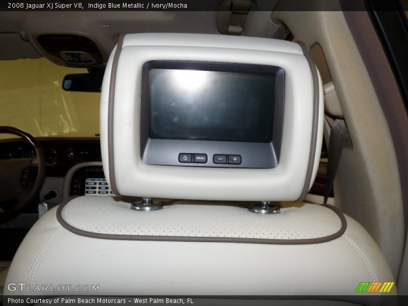 Controls of 2008 XJ Super V8