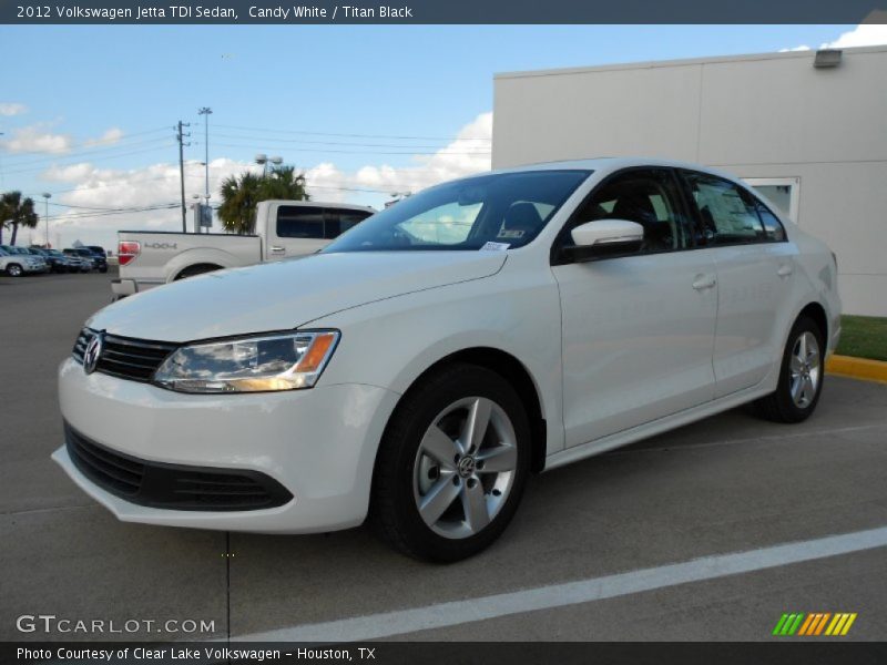Candy White / Titan Black 2012 Volkswagen Jetta TDI Sedan