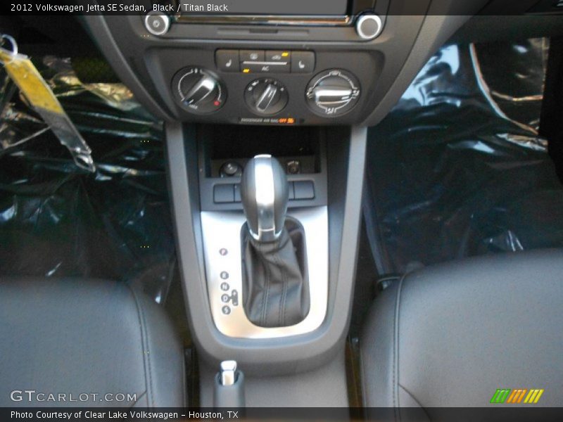 Black / Titan Black 2012 Volkswagen Jetta SE Sedan