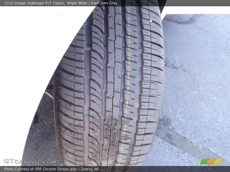 Bright White / Dark Slate Gray 2012 Dodge Challenger R/T Classic