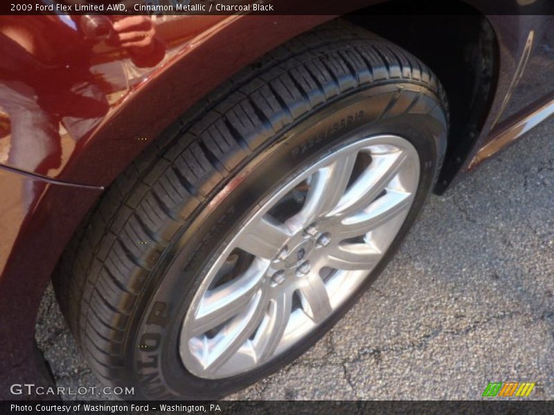 Cinnamon Metallic / Charcoal Black 2009 Ford Flex Limited AWD