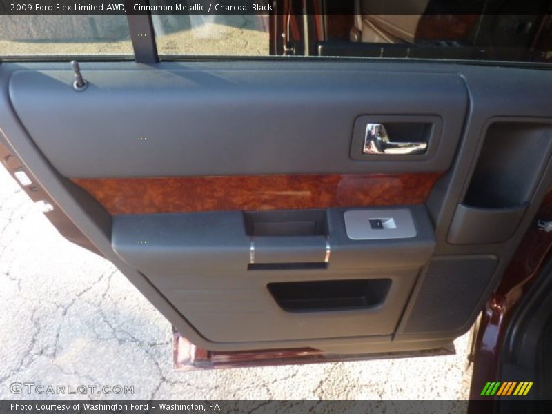 Cinnamon Metallic / Charcoal Black 2009 Ford Flex Limited AWD