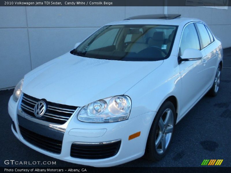 Candy White / Cornsilk Beige 2010 Volkswagen Jetta TDI Sedan
