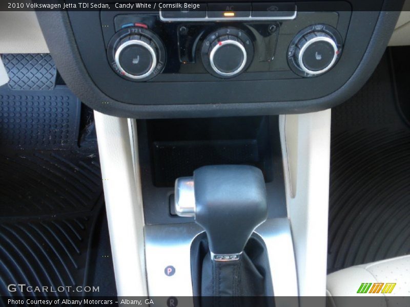 Candy White / Cornsilk Beige 2010 Volkswagen Jetta TDI Sedan