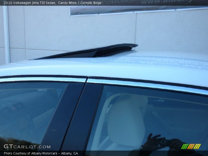 Candy White / Cornsilk Beige 2010 Volkswagen Jetta TDI Sedan