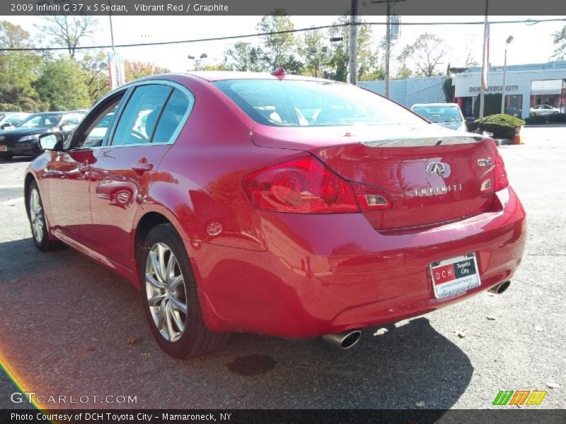  2009 G 37 x S Sedan Vibrant Red