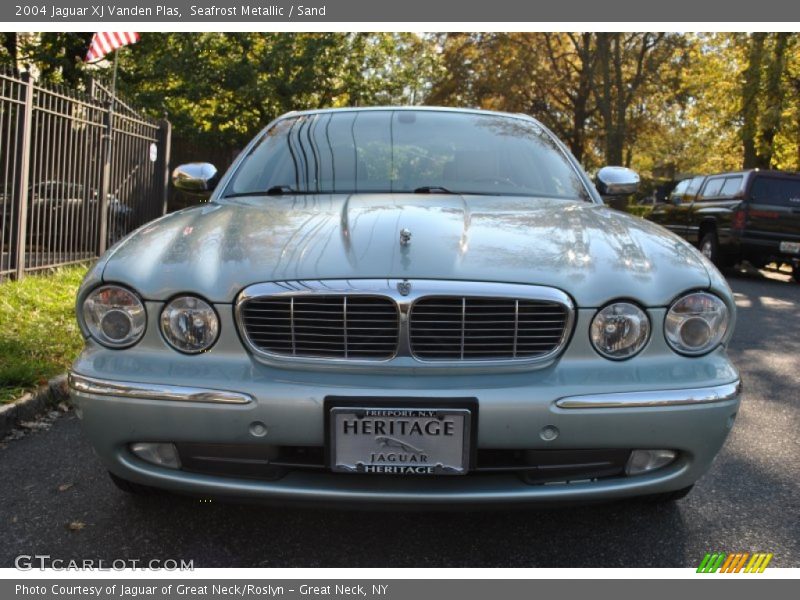 Seafrost Metallic / Sand 2004 Jaguar XJ Vanden Plas