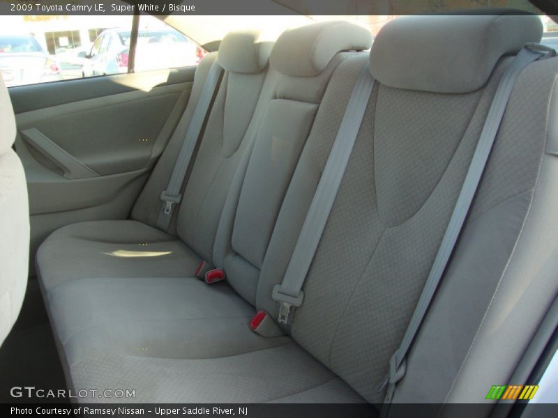 Super White / Bisque 2009 Toyota Camry LE