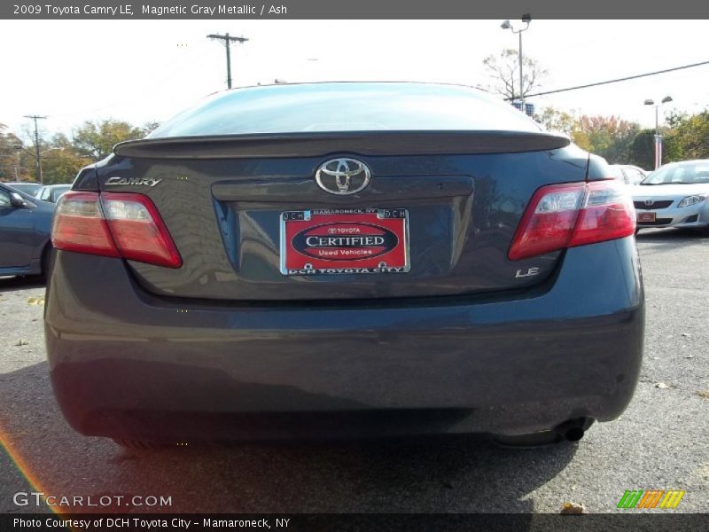 Magnetic Gray Metallic / Ash 2009 Toyota Camry LE