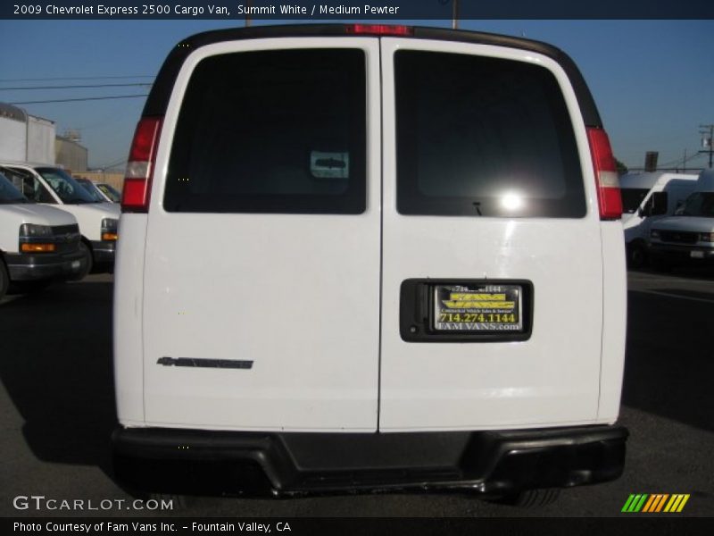Summit White / Medium Pewter 2009 Chevrolet Express 2500 Cargo Van