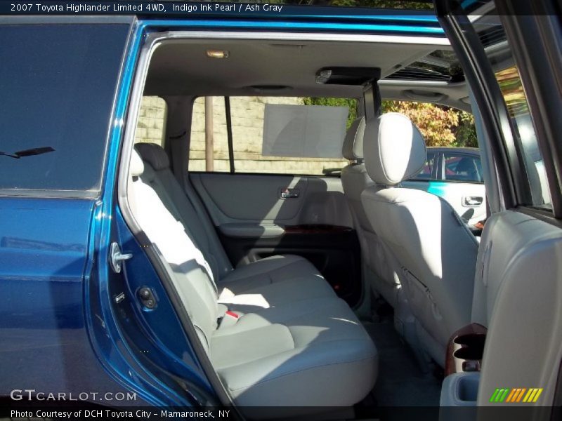 Indigo Ink Pearl / Ash Gray 2007 Toyota Highlander Limited 4WD