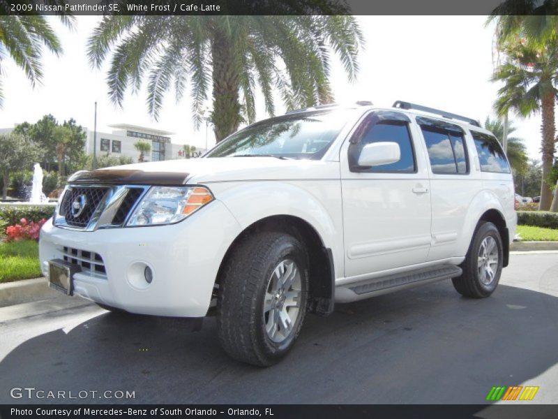 White Frost / Cafe Latte 2009 Nissan Pathfinder SE