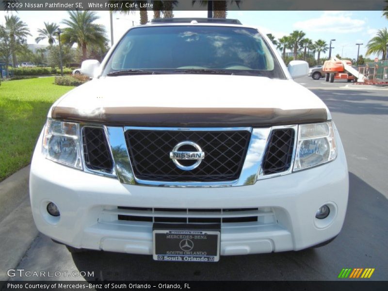 White Frost / Cafe Latte 2009 Nissan Pathfinder SE
