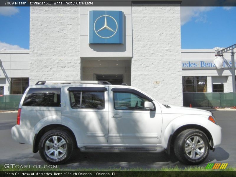 White Frost / Cafe Latte 2009 Nissan Pathfinder SE
