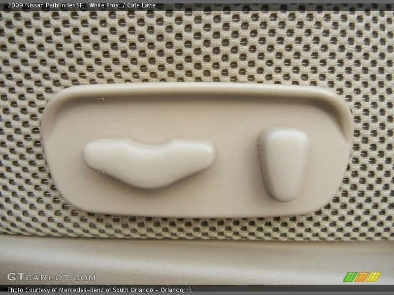 White Frost / Cafe Latte 2009 Nissan Pathfinder SE