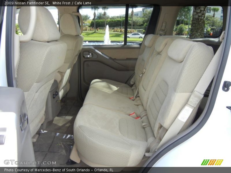 White Frost / Cafe Latte 2009 Nissan Pathfinder SE
