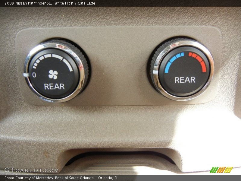 White Frost / Cafe Latte 2009 Nissan Pathfinder SE