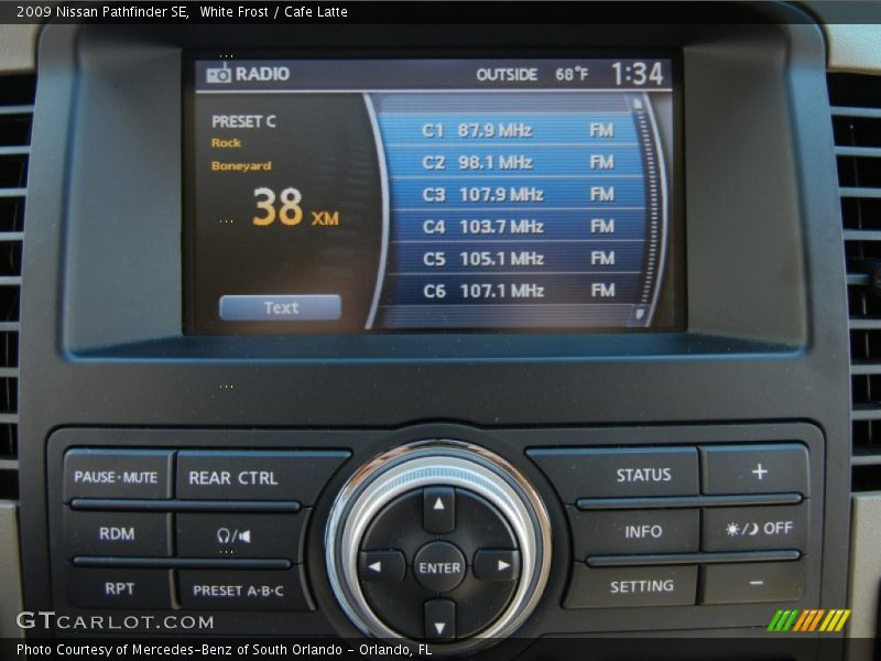 White Frost / Cafe Latte 2009 Nissan Pathfinder SE