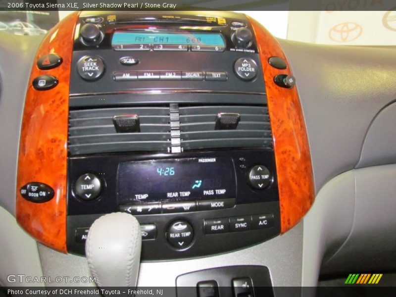 Silver Shadow Pearl / Stone Gray 2006 Toyota Sienna XLE