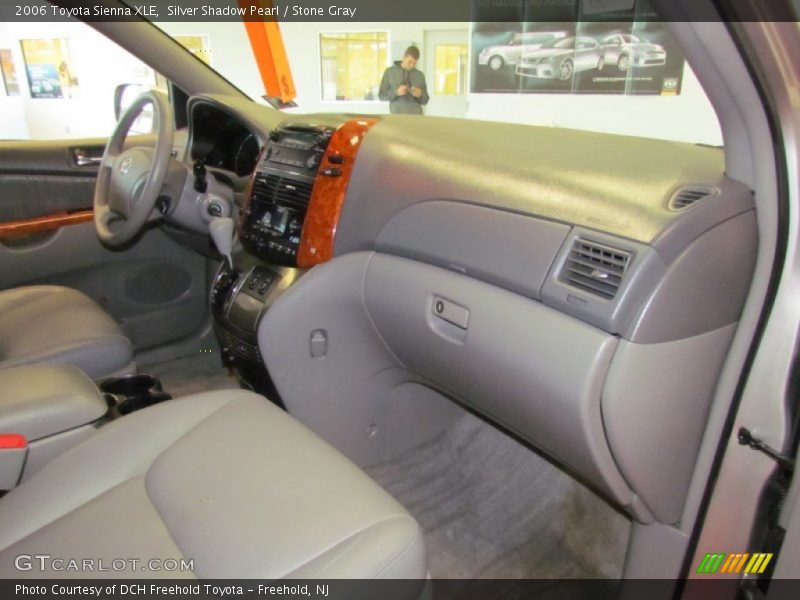 Silver Shadow Pearl / Stone Gray 2006 Toyota Sienna XLE