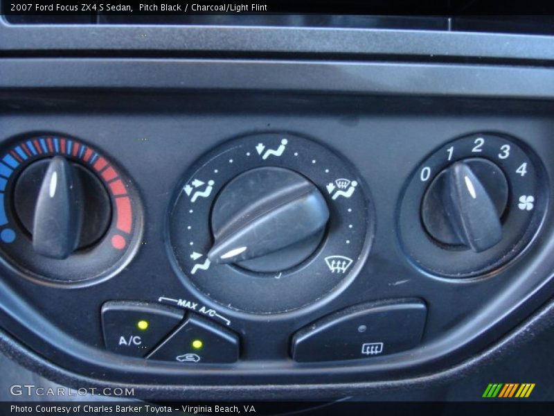 Pitch Black / Charcoal/Light Flint 2007 Ford Focus ZX4 S Sedan