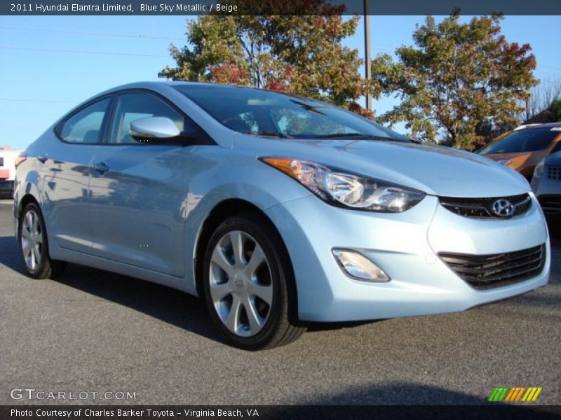 Front 3/4 View of 2011 Elantra Limited