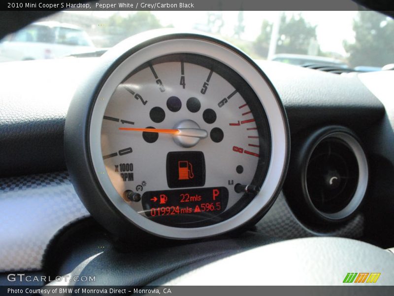 Pepper White / Grey/Carbon Black 2010 Mini Cooper S Hardtop