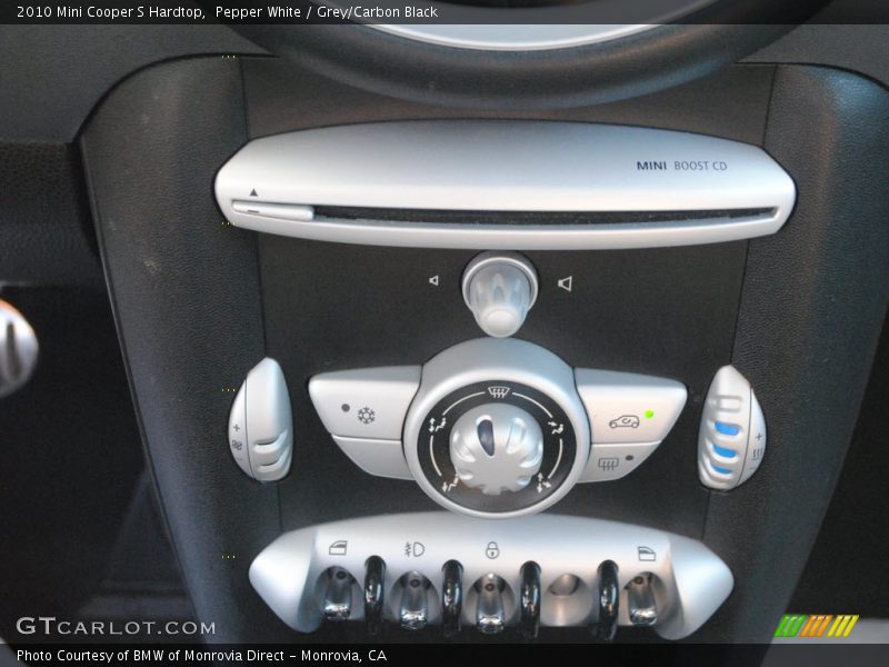 Controls of 2010 Cooper S Hardtop