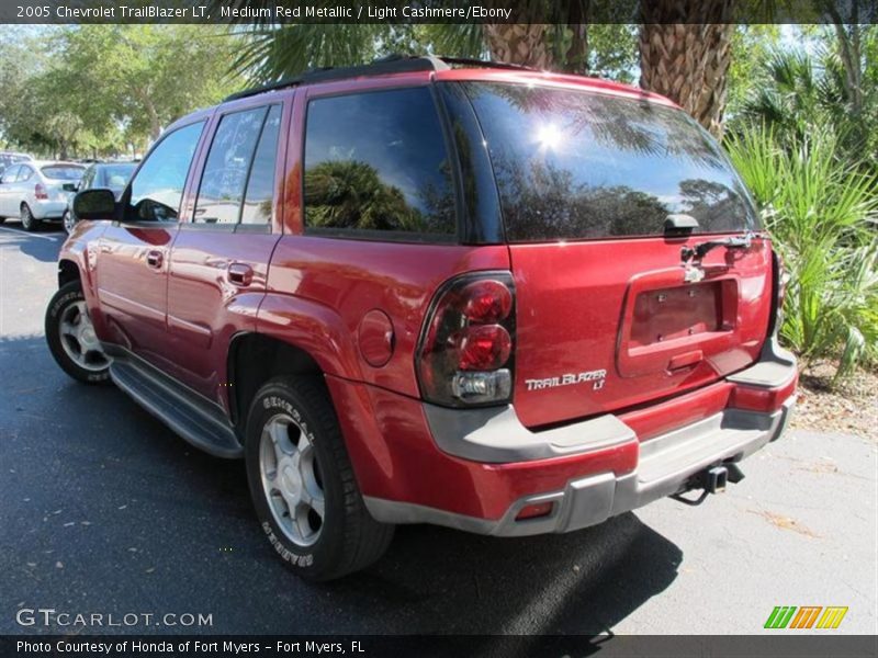 Medium Red Metallic / Light Cashmere/Ebony 2005 Chevrolet TrailBlazer LT
