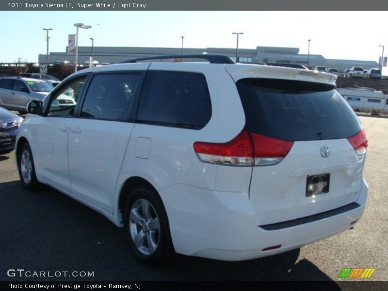 Super White / Light Gray 2011 Toyota Sienna LE