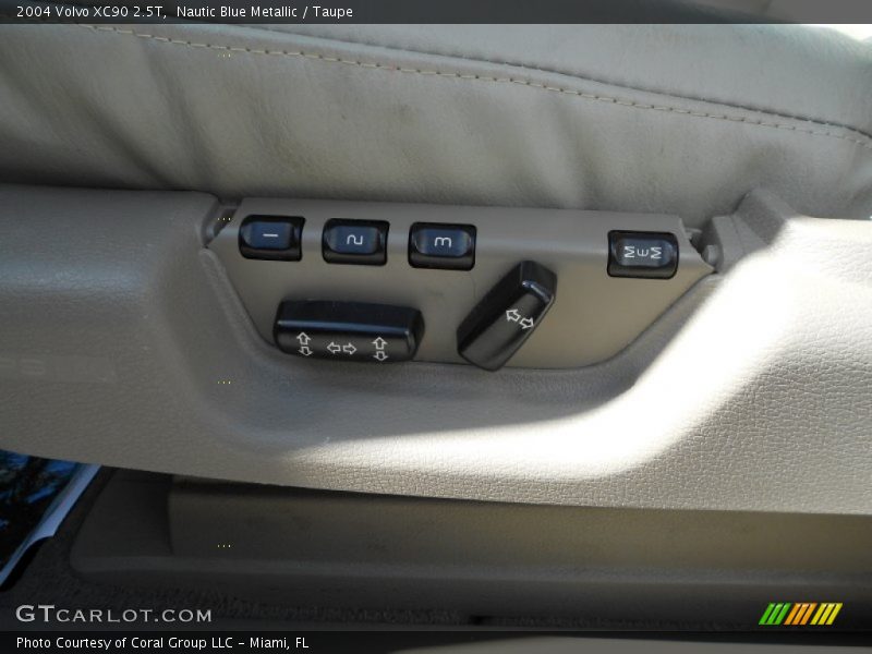 Nautic Blue Metallic / Taupe 2004 Volvo XC90 2.5T