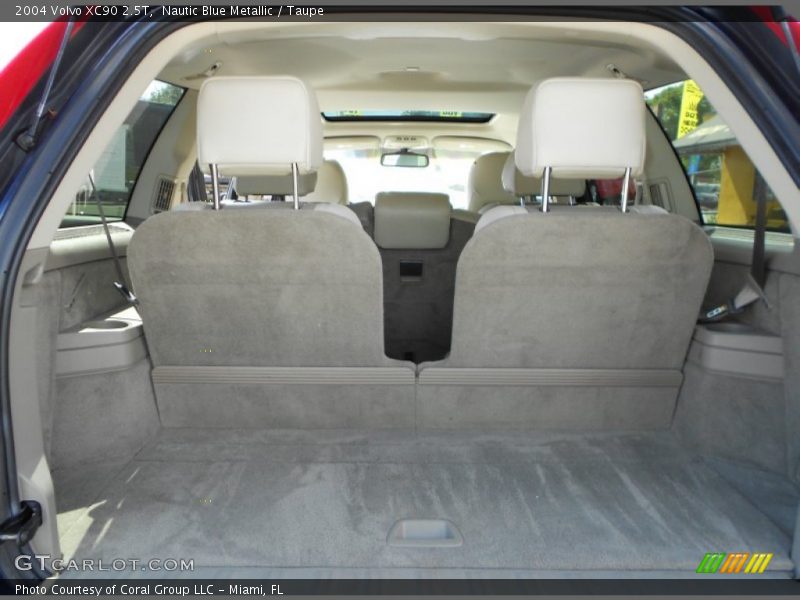  2004 XC90 2.5T Trunk