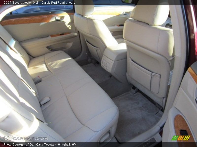 Cassis Red Pearl / Ivory 2007 Toyota Avalon XLS