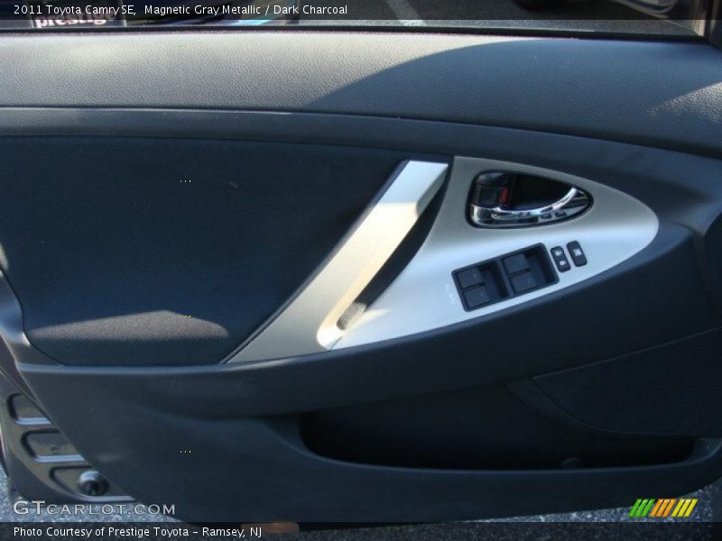 Magnetic Gray Metallic / Dark Charcoal 2011 Toyota Camry SE