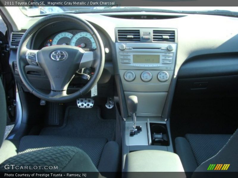 Magnetic Gray Metallic / Dark Charcoal 2011 Toyota Camry SE