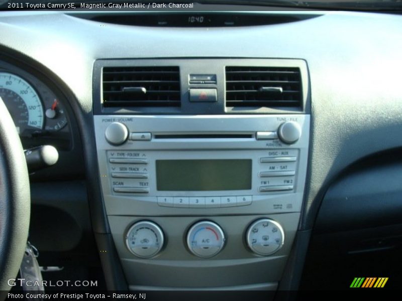 Magnetic Gray Metallic / Dark Charcoal 2011 Toyota Camry SE