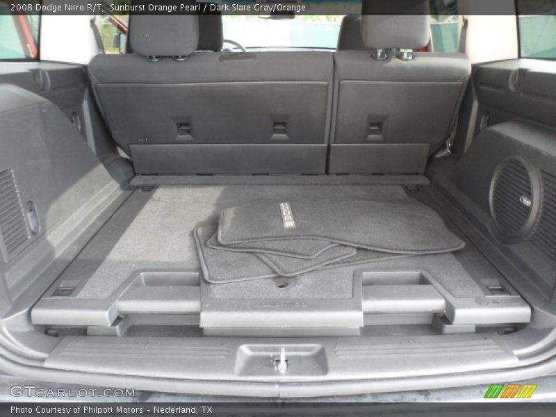  2008 Nitro R/T Trunk