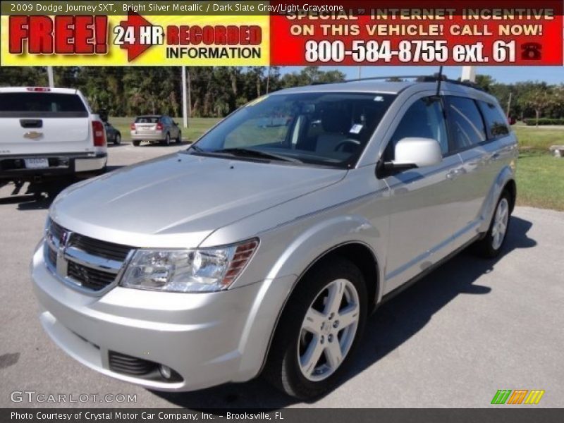 Bright Silver Metallic / Dark Slate Gray/Light Graystone 2009 Dodge Journey SXT