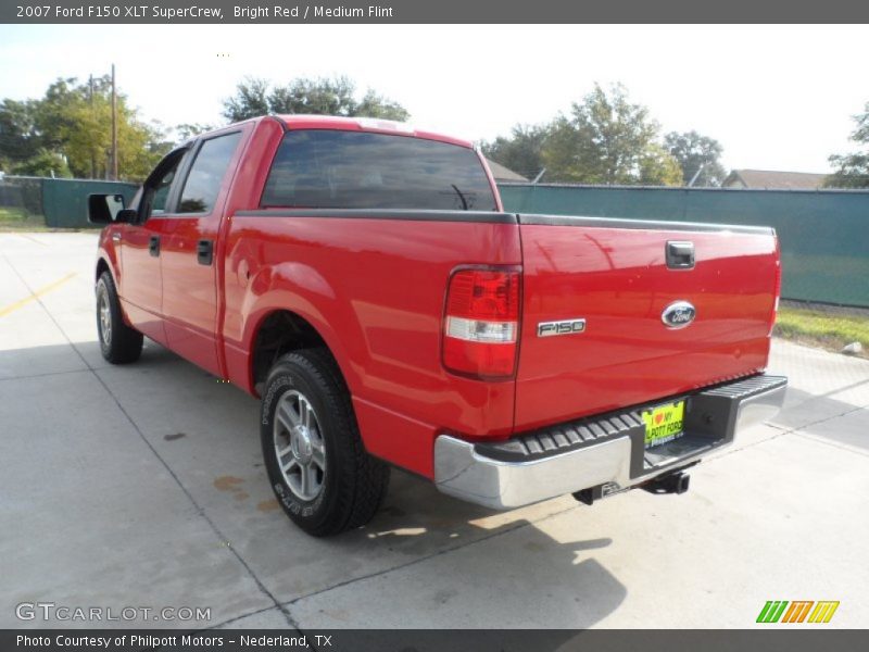 Bright Red / Medium Flint 2007 Ford F150 XLT SuperCrew