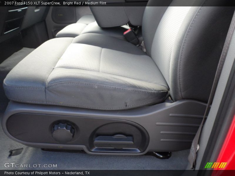 Bright Red / Medium Flint 2007 Ford F150 XLT SuperCrew