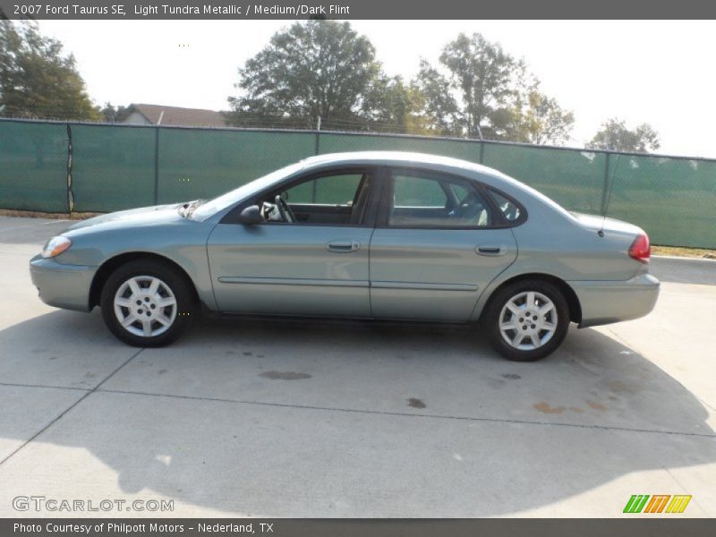 Light Tundra Metallic / Medium/Dark Flint 2007 Ford Taurus SE