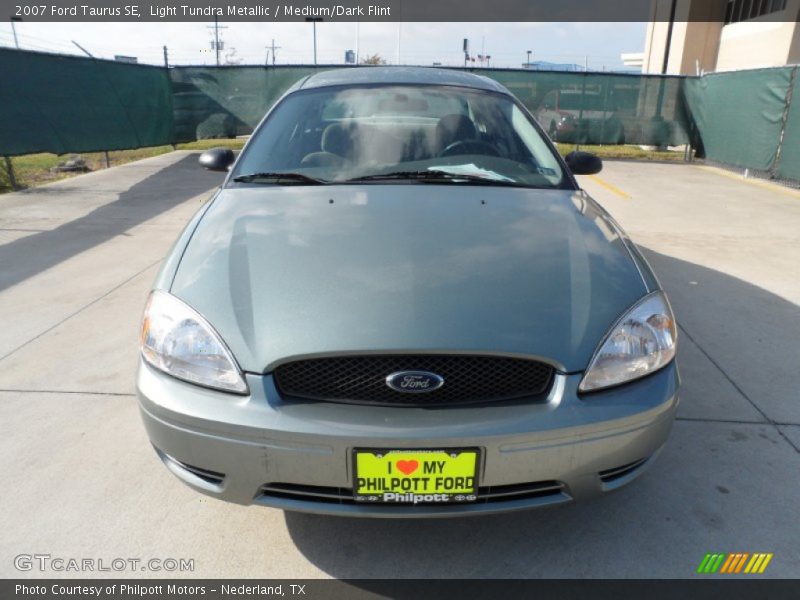 Light Tundra Metallic / Medium/Dark Flint 2007 Ford Taurus SE
