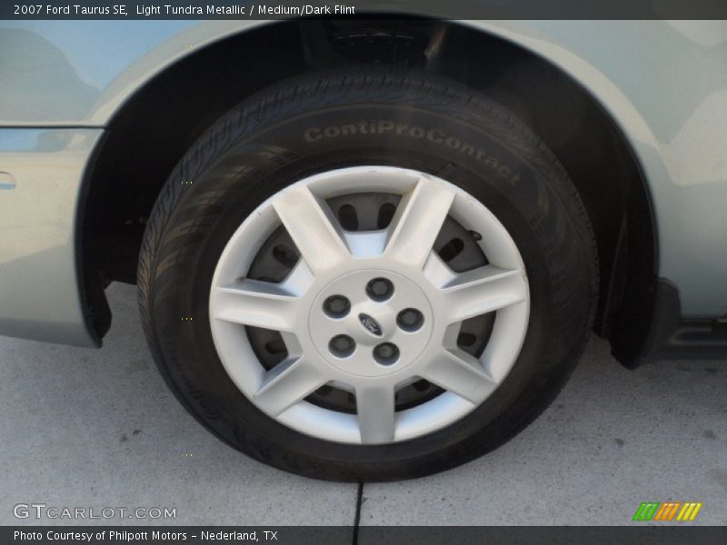 Light Tundra Metallic / Medium/Dark Flint 2007 Ford Taurus SE