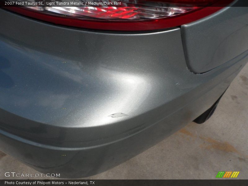 Light Tundra Metallic / Medium/Dark Flint 2007 Ford Taurus SE