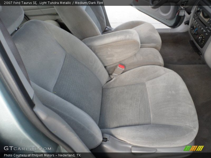 Light Tundra Metallic / Medium/Dark Flint 2007 Ford Taurus SE