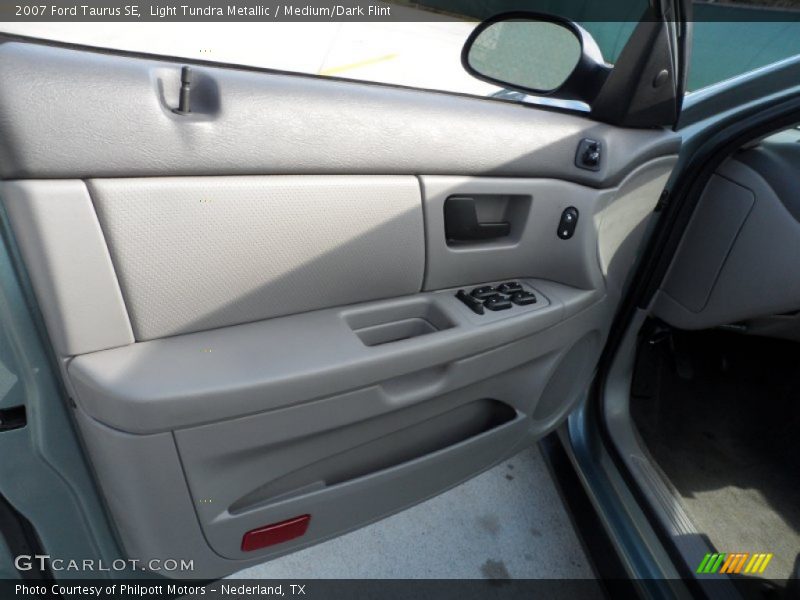 Light Tundra Metallic / Medium/Dark Flint 2007 Ford Taurus SE