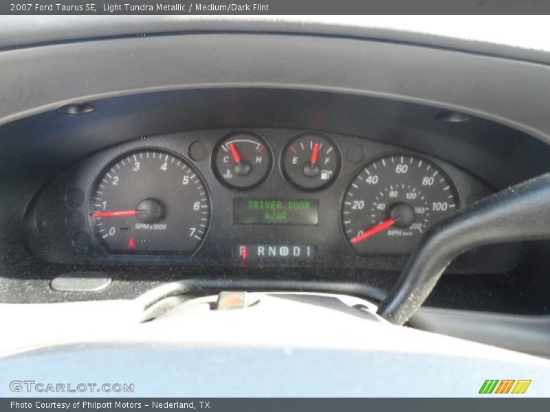 Light Tundra Metallic / Medium/Dark Flint 2007 Ford Taurus SE