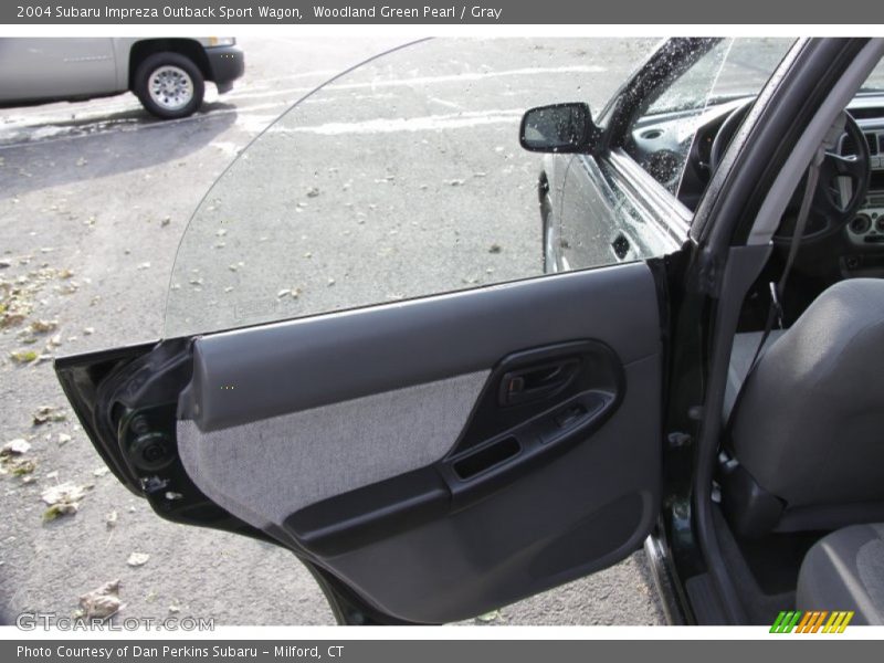 Woodland Green Pearl / Gray 2004 Subaru Impreza Outback Sport Wagon