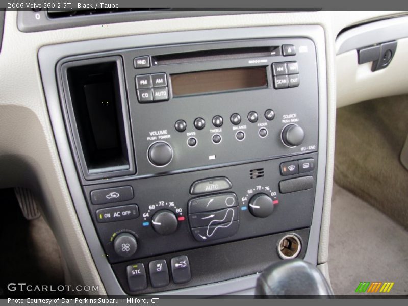 Black / Taupe 2006 Volvo S60 2.5T