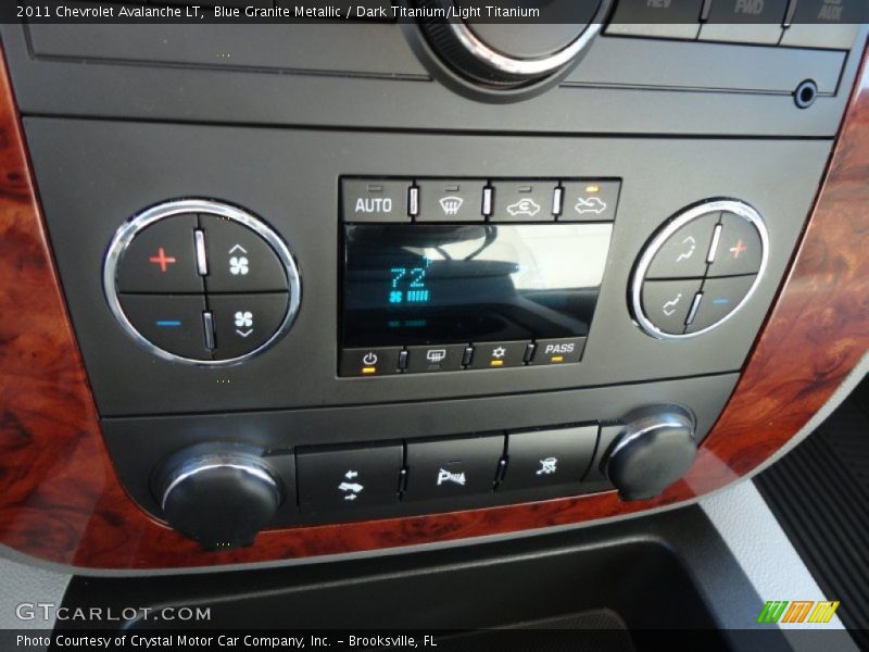 Controls of 2011 Avalanche LT